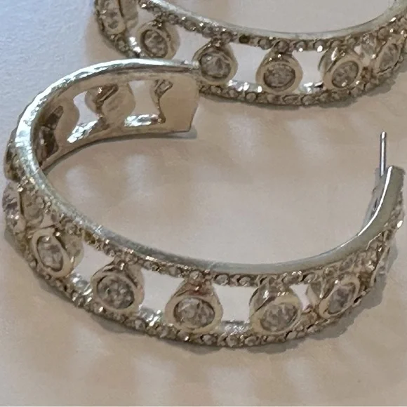 Silver-Tone Rhinestone Hoop Earrings – Open Circle Design, GUC y2k - Picture 4 of 6